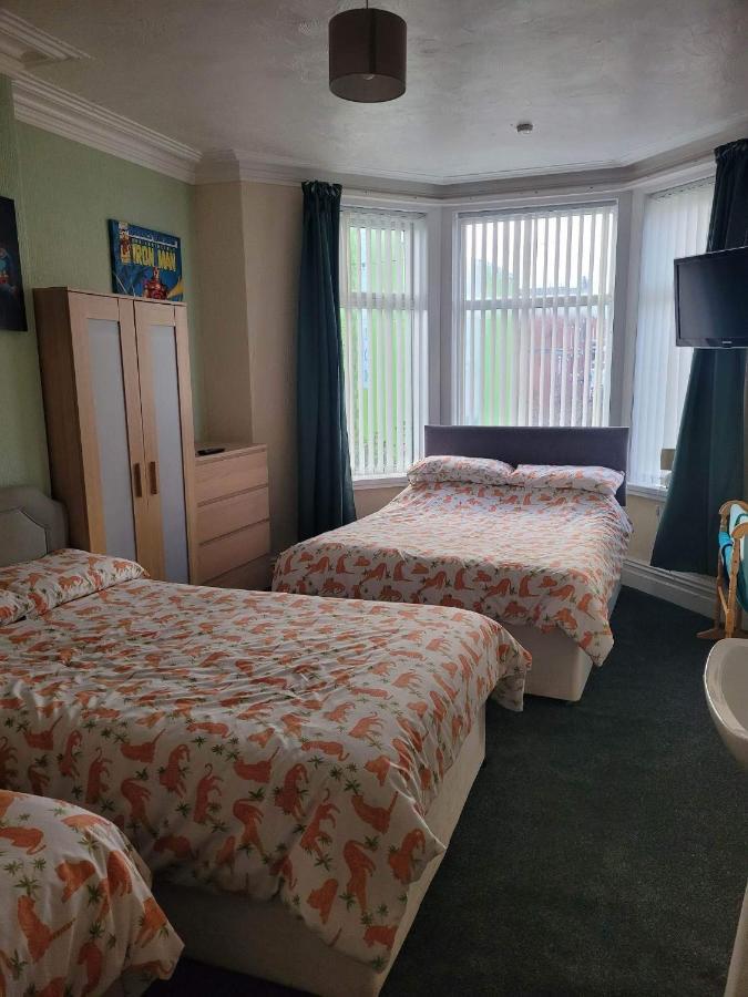The Clevedon Bed and Breakfast Blackpool Exteriör bild