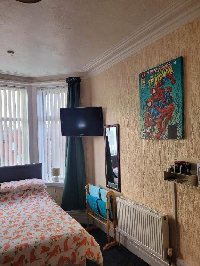 The Clevedon Bed and Breakfast Blackpool Exteriör bild