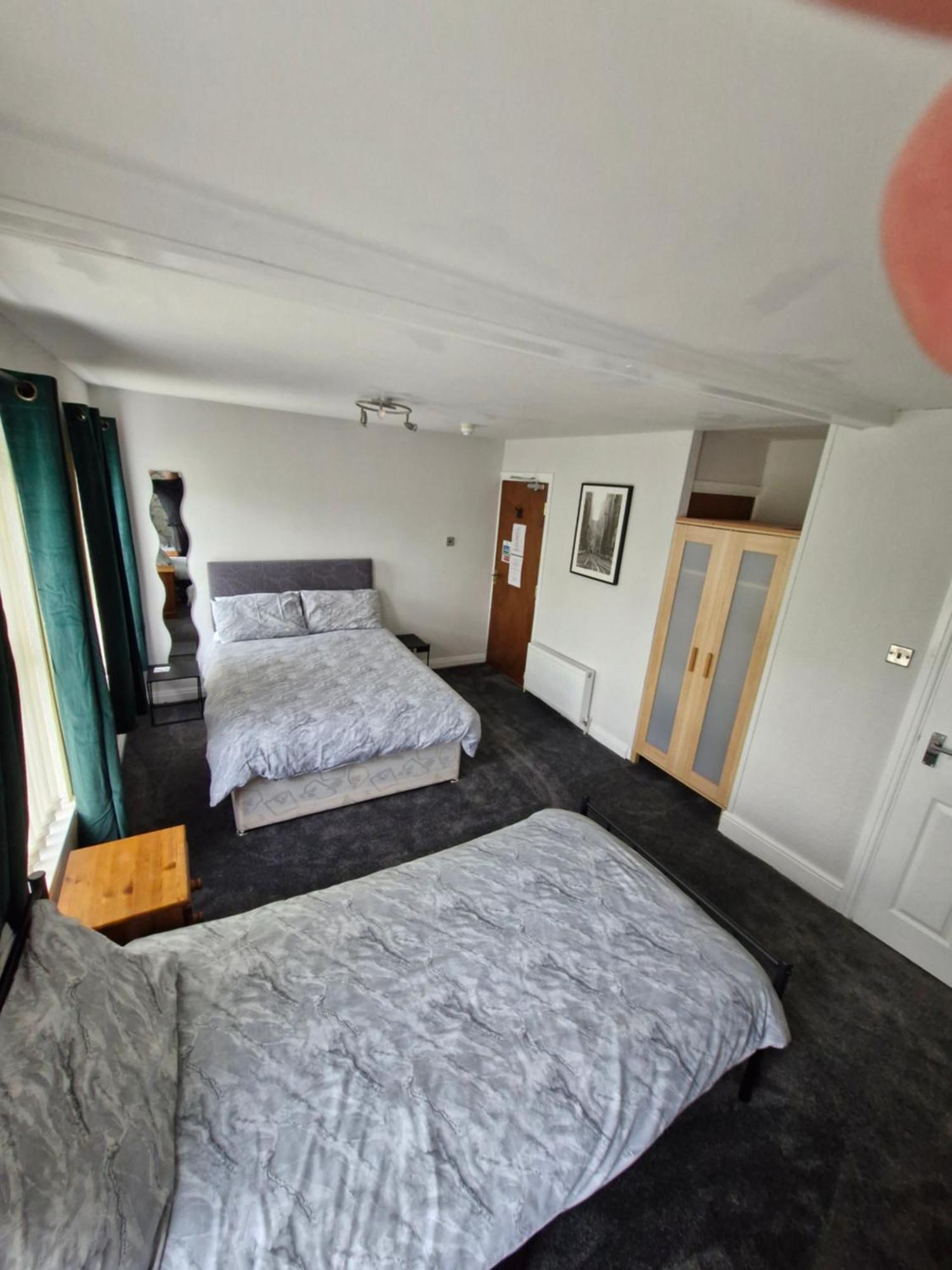 The Clevedon Bed and Breakfast Blackpool Exteriör bild